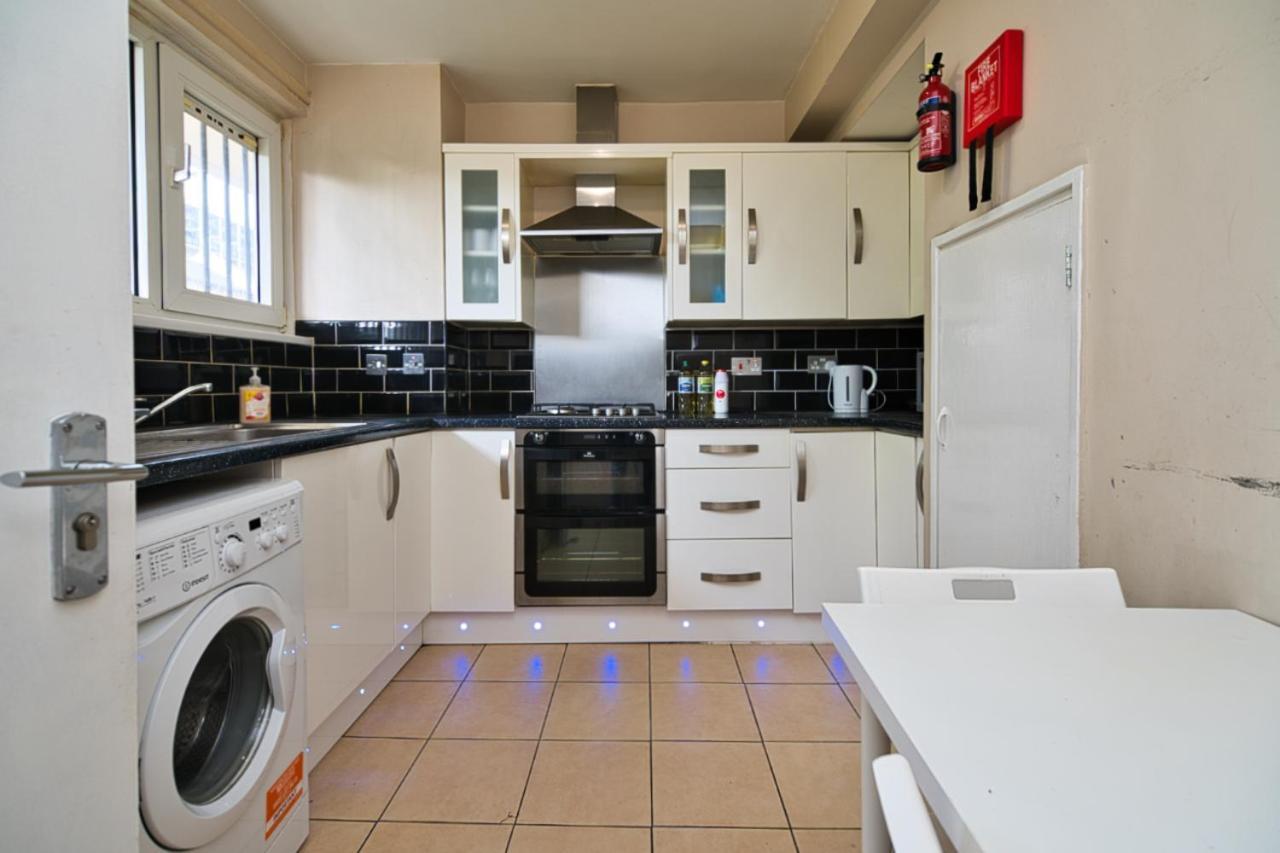Modern Double Bedroom London